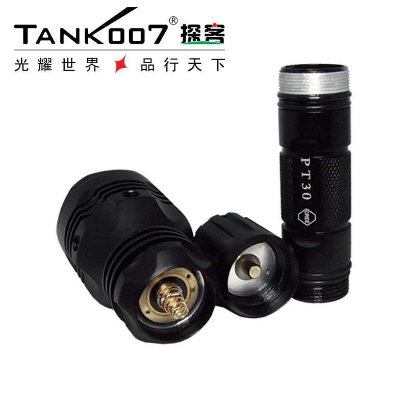 1577526527540371.jpg 手電筒廠家