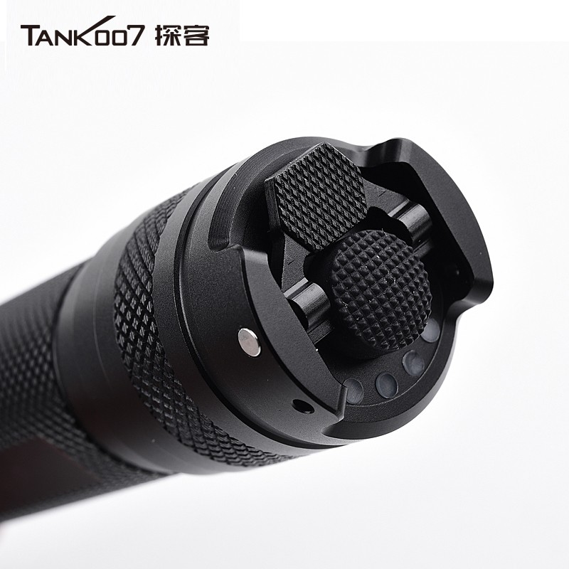 警用強(qiáng)光手電筒 警用強(qiáng)光手電筒